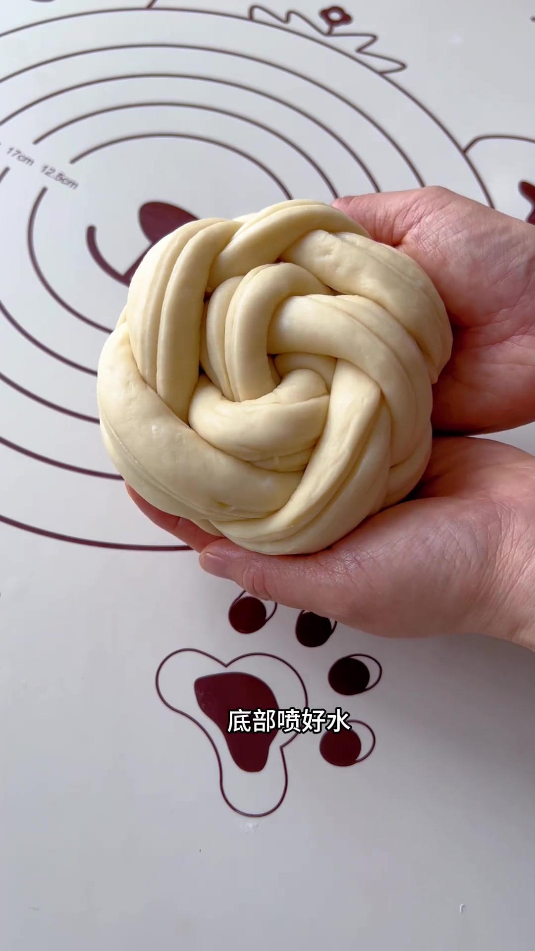 可以撕着吃的黄油手撕面包，层层叠叠超过瘾！