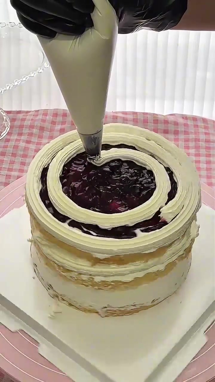 沉浸式做水果蛋糕制作过程