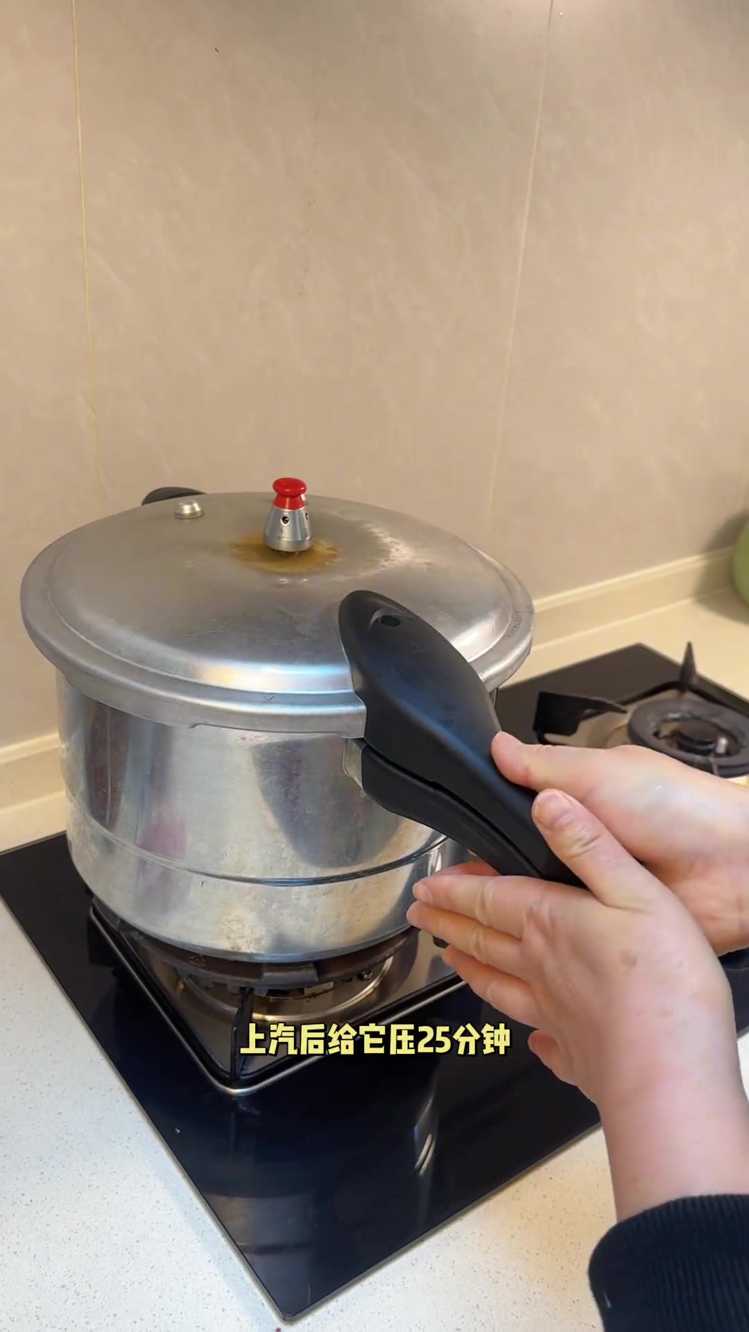 分享牛肉臊子做法，超级好吃，可做一周早餐，煮面煮米线都好吃！