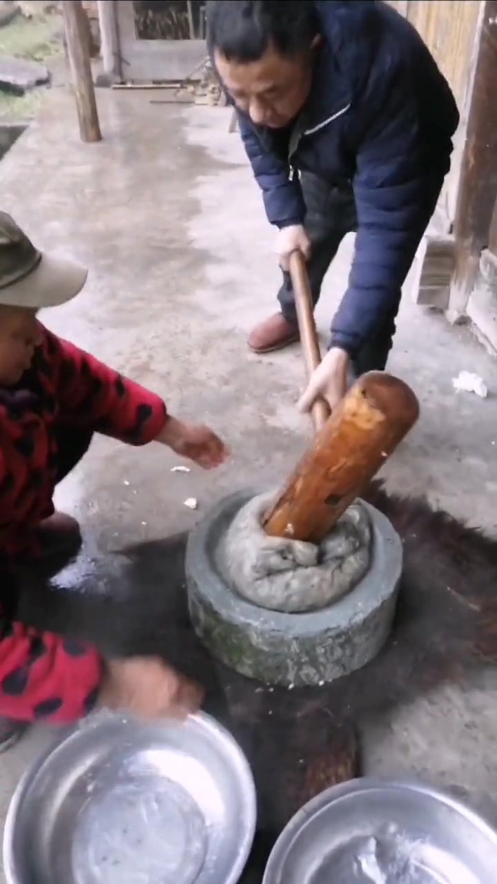 湘西传统手艺：春节手工糍粑做法