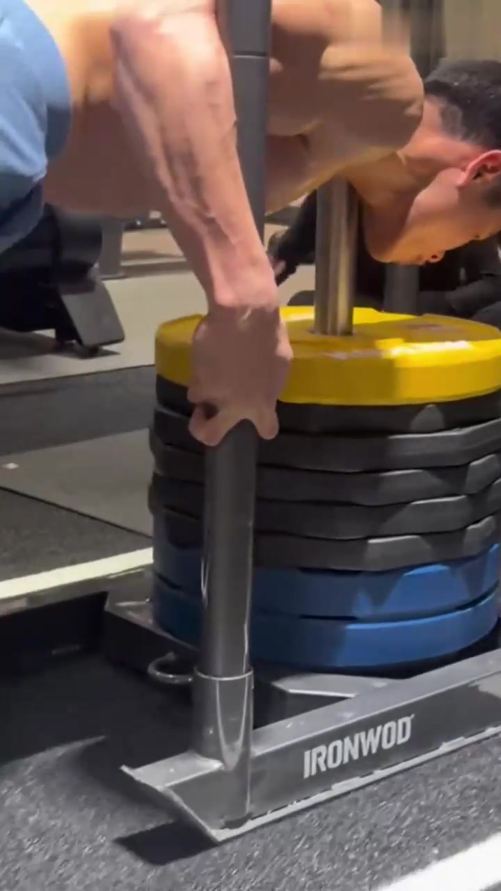 肌肉男，抗击打训练12