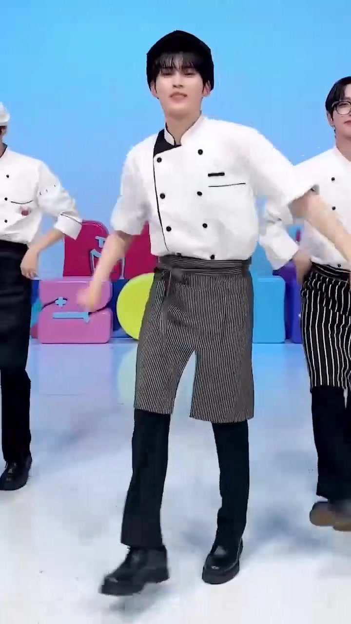 成韩彬携手明宰铉、sohee挑战梦色蛋糕师！