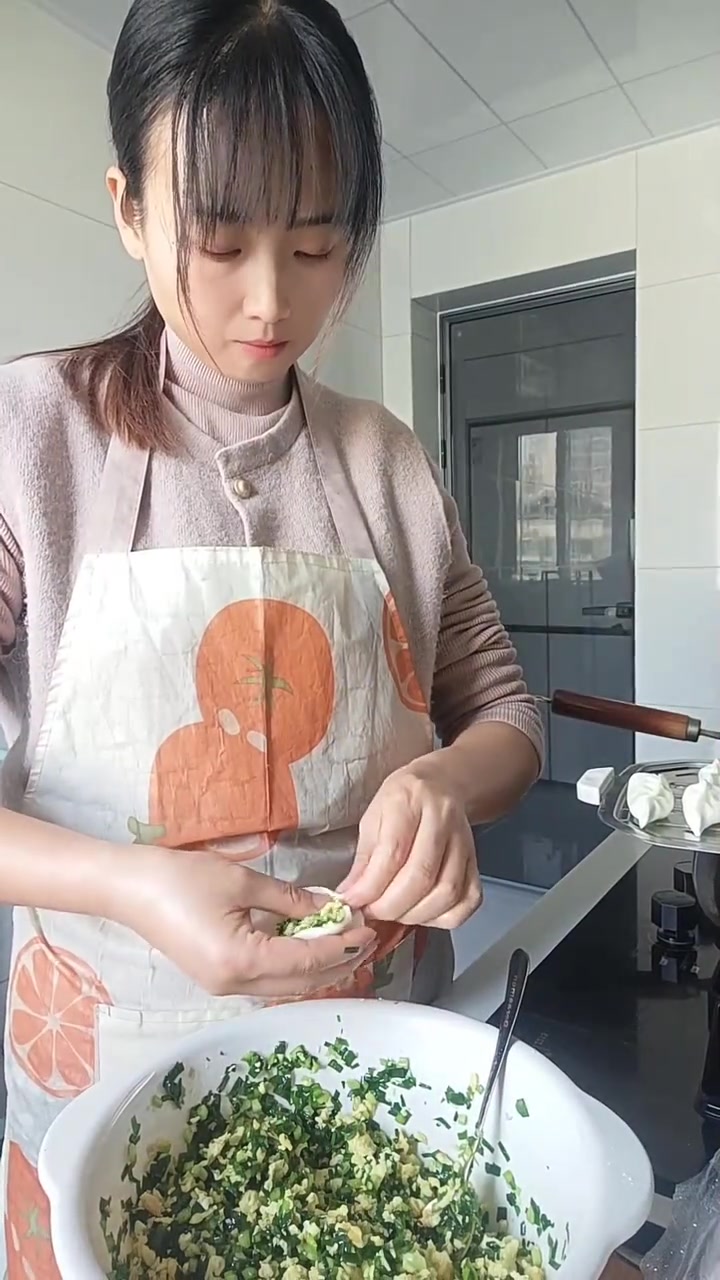 好好照顾自己，动手包饺，暖乎又踏实