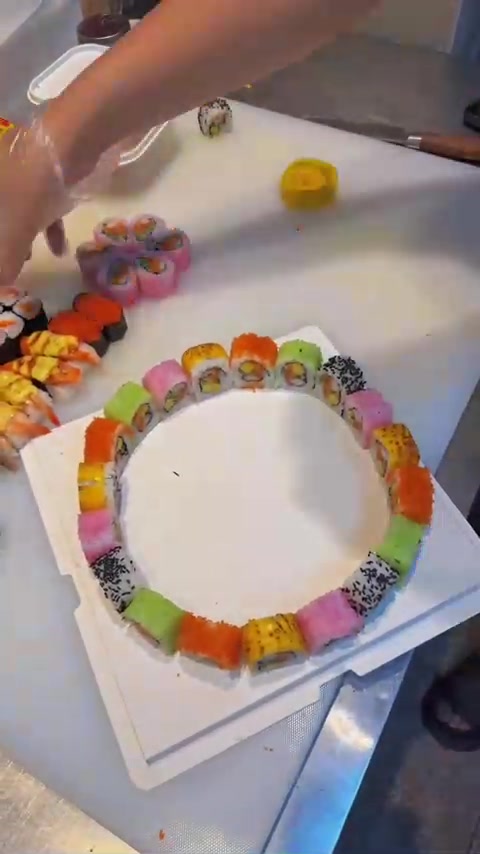 儿童节快到了，做寿司蛋糕摆盘