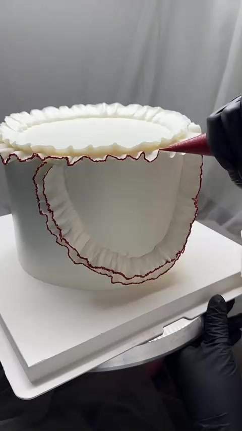 沉浸式做简约ins风蛋糕