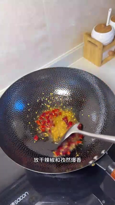 羊肉卷别总涮着吃，炒孜然羊肉好吃又下饭