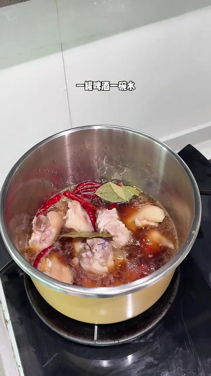 这样做出来的高压锅炖猪蹄 做法简单又好吃 #香辣猪蹄