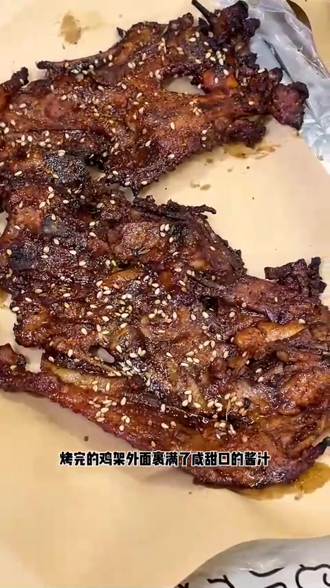 老板干21年烤鸡架，上过央视，人幽默热情