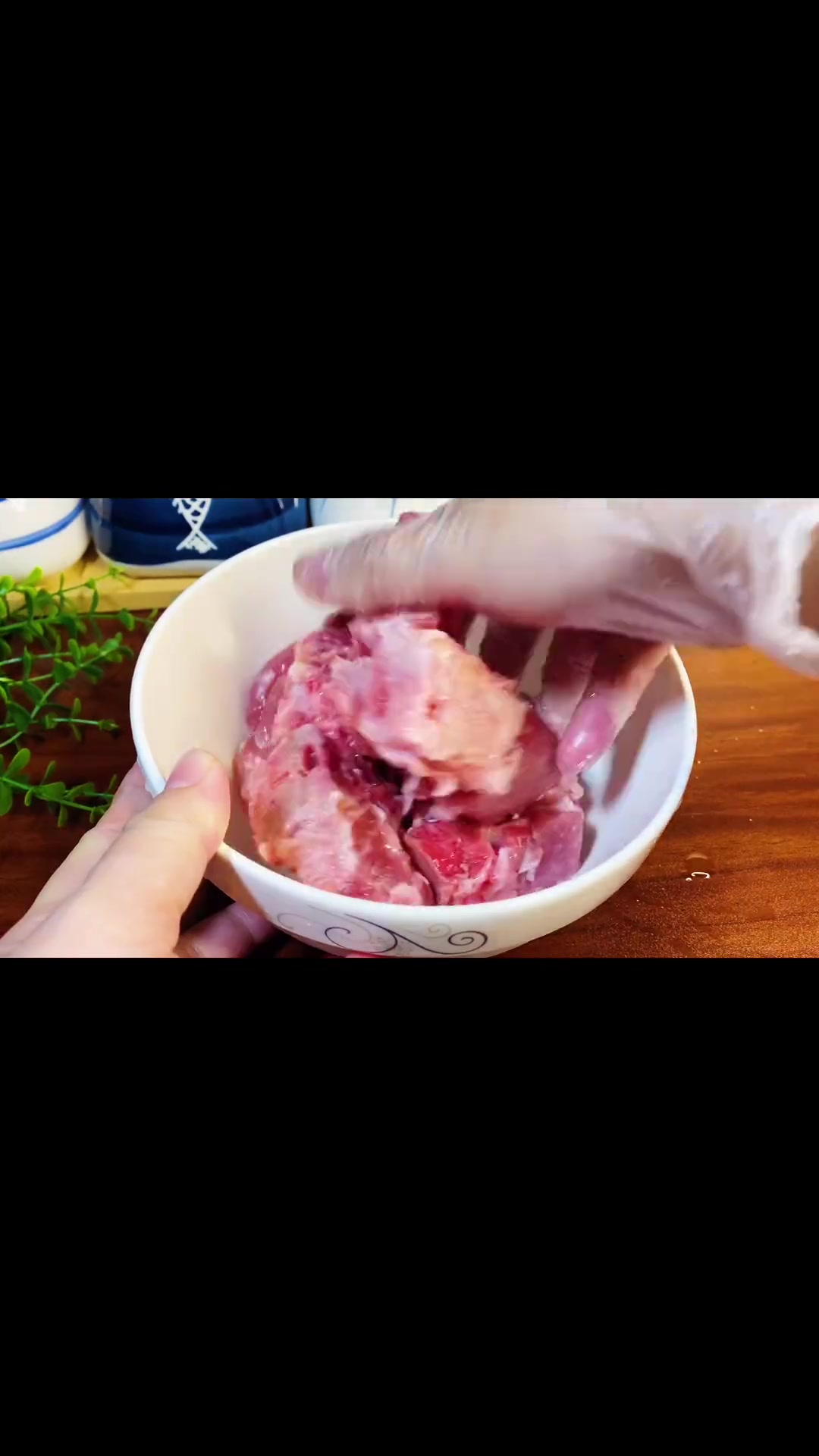 广东咸骨粥做法，在家复刻茶餐厅风味