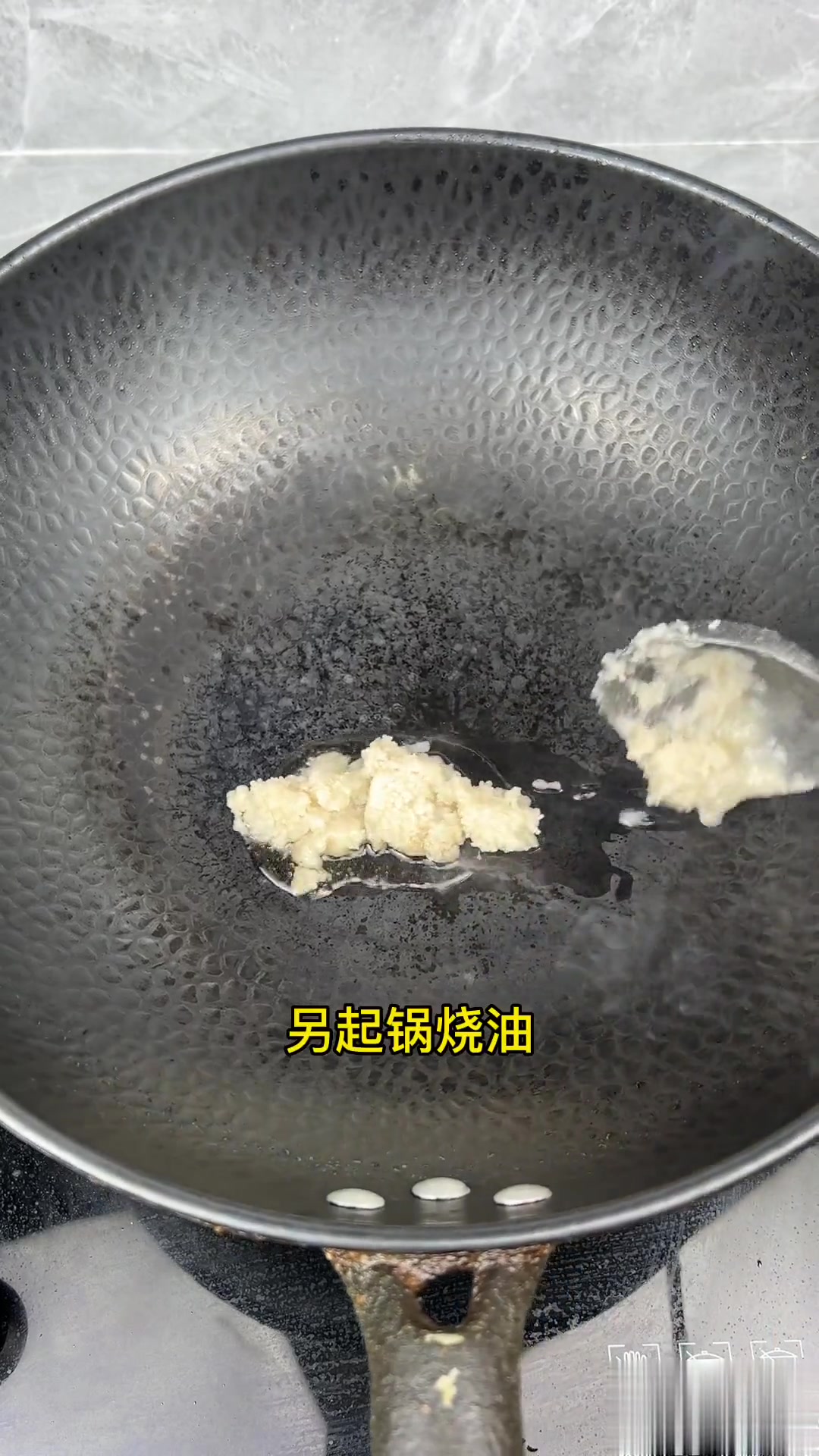 家常菜西兰花炒虾仁，爽脆Q弹超好吃