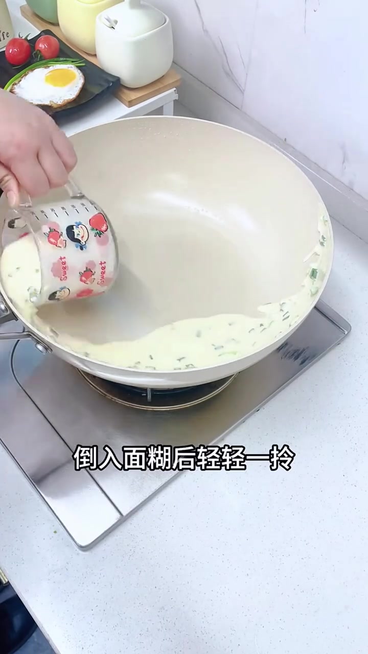 厨房小白还在为粘锅烦恼吗?这锅随便怎么煮都不粘,煎炒炖煮炸蒸样样轻松搞定。#陶瓷不粘锅