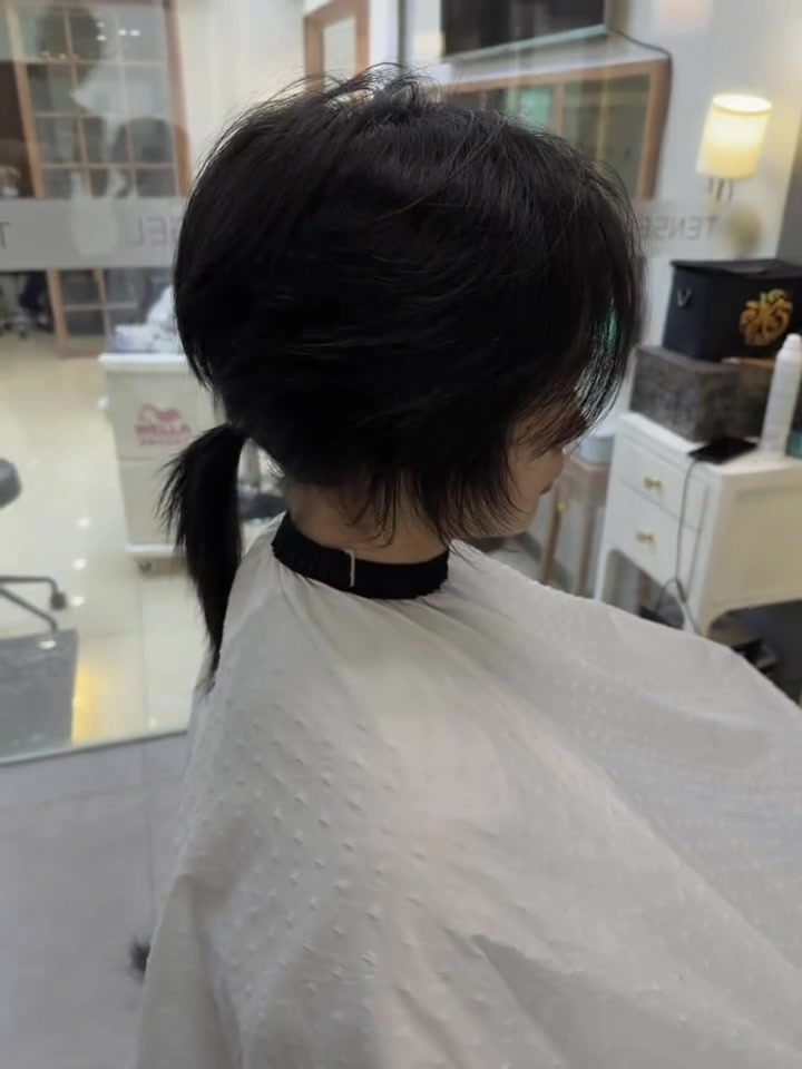 鲻鱼头扎发男生款