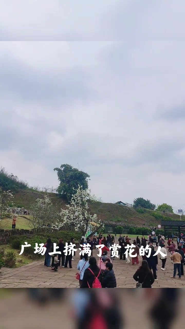 梨花溪风景区里享受大自然的惬意时刻