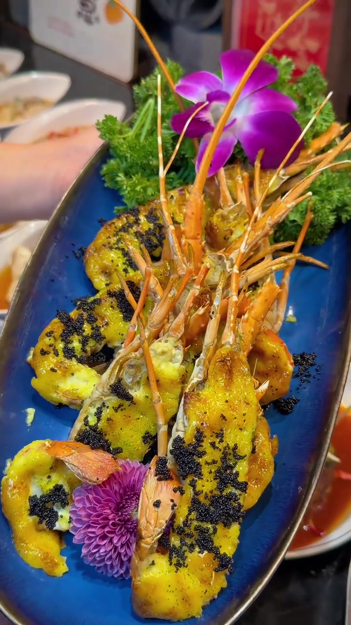 绵阳探店，百元实现小龙虾海鲜自由！