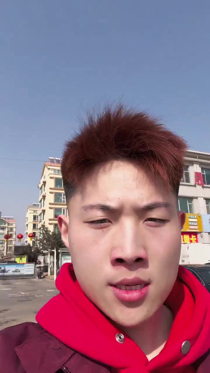 双胞胎挑战去健身房找教练比“肌肉耐力”中途换人，看教练会有啥反应！