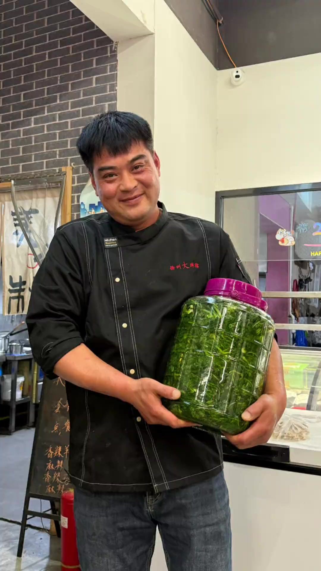 绿色无污染的野腊菜谁懂吃这一口的含金量粉丝朋友吗赶快动手做起来吧……