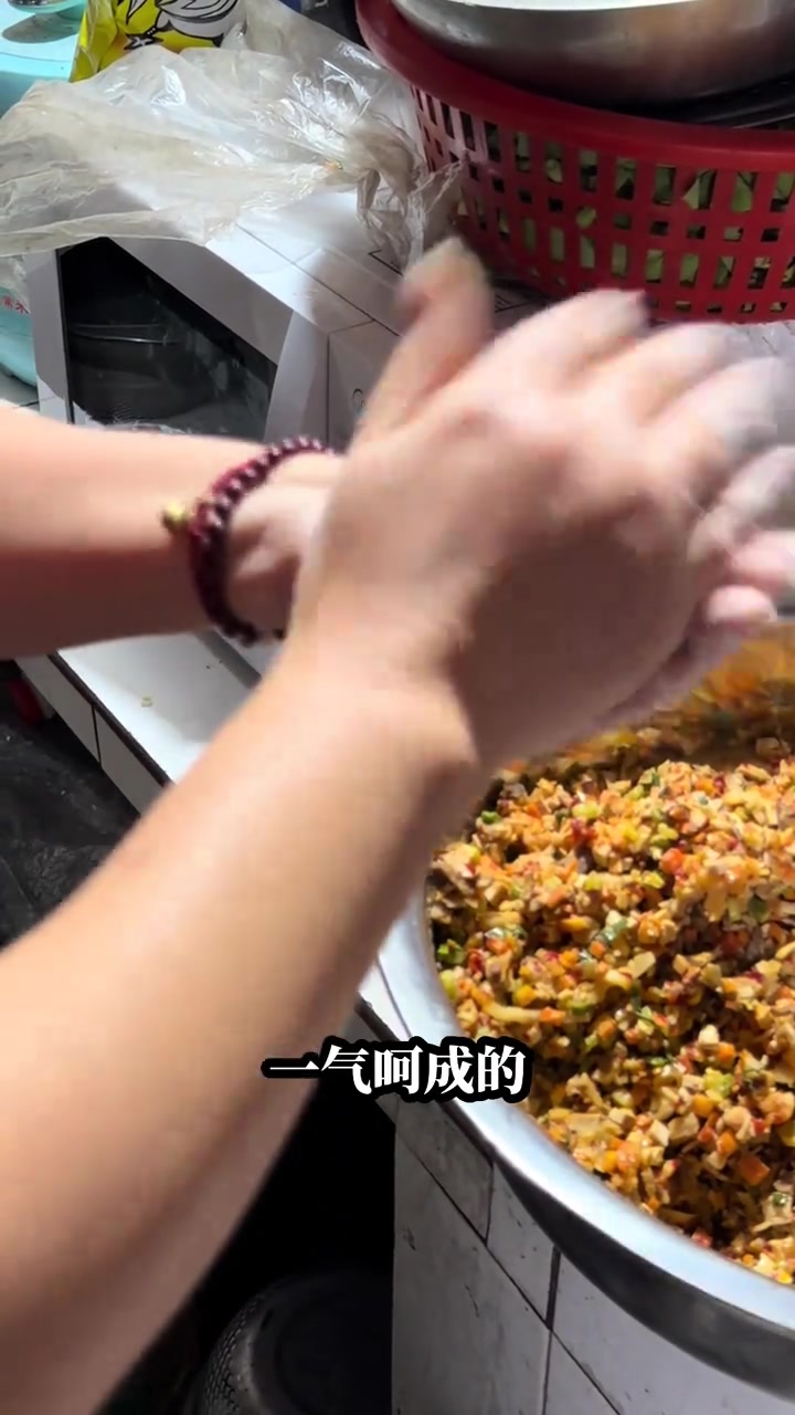 能够代表华容和钱粮湖的小吃,华容团子,一种能代表华容与钱粮湖的小吃,有没有勾起你的回忆?