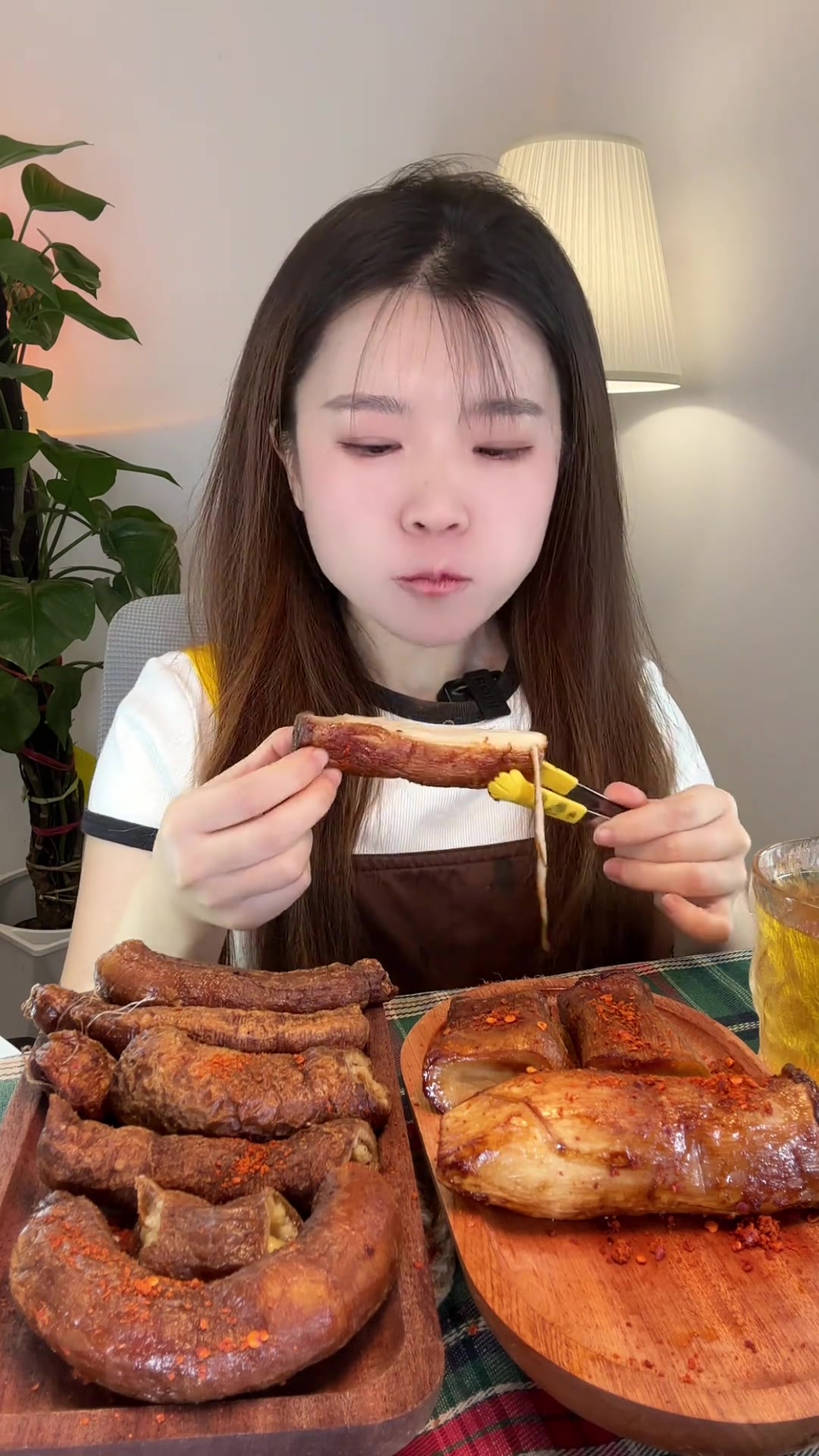 深夜美食，沉浸式爆汁牛肠杏鲍菇，夜宵推荐