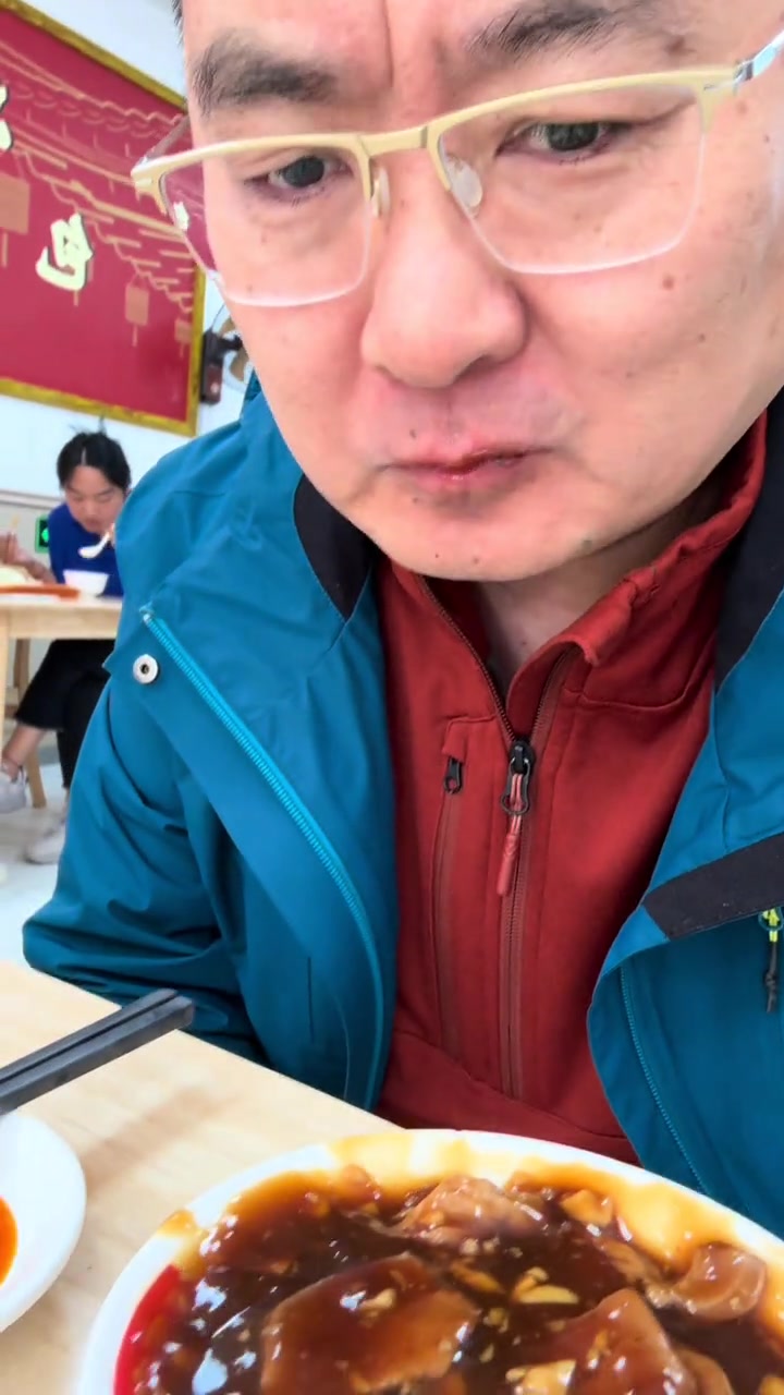 去北京旅游别错过这老北京包子炒肝儿