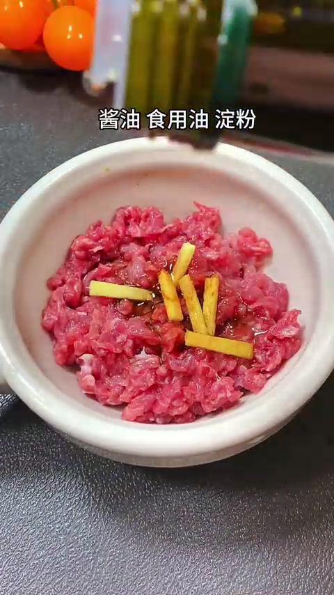 鸡蛋肉汉堡，自己在家就可以做，松软鲜香，大人小孩都可喜欢啦