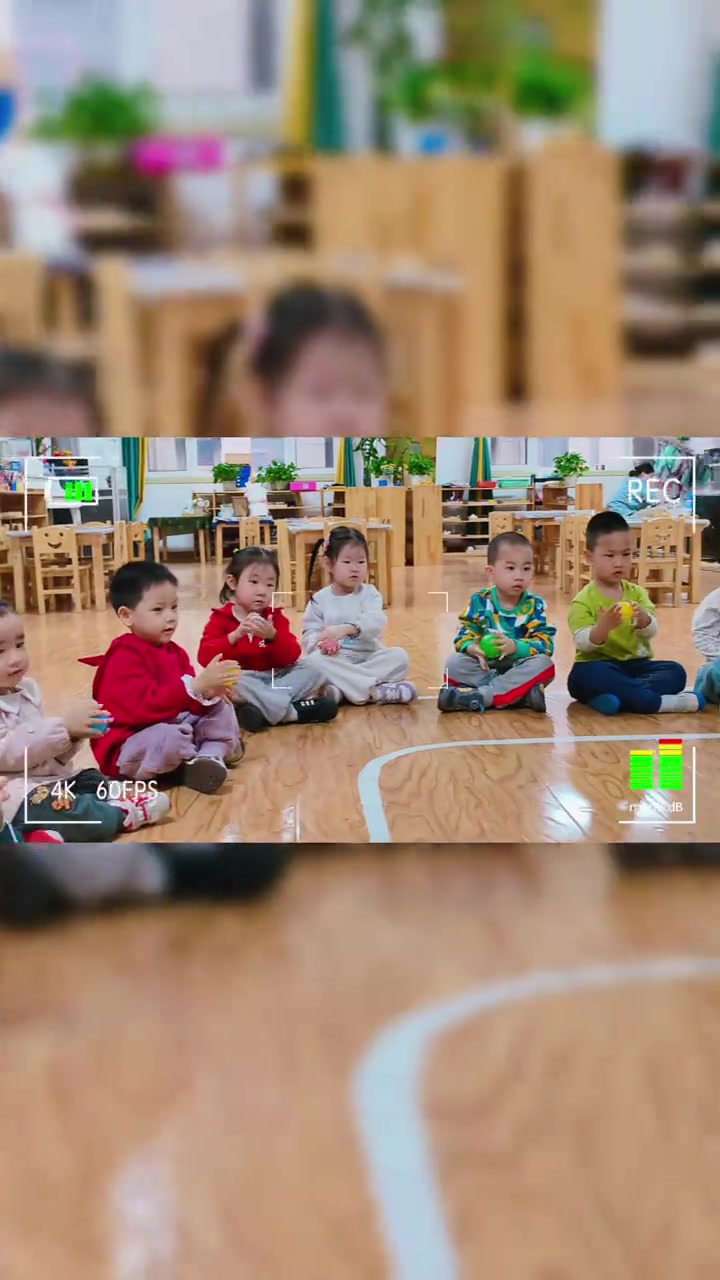 幼儿园小朋友搓汤圆过元宵超可爱