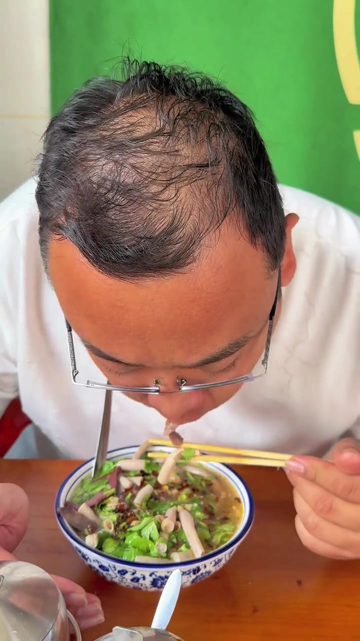 清真白二林酱牛肉,天津店全羊汤、全牛汤、丸子汤!