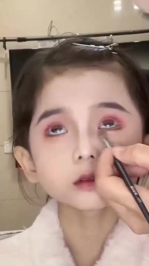 六一儿童舞台妆