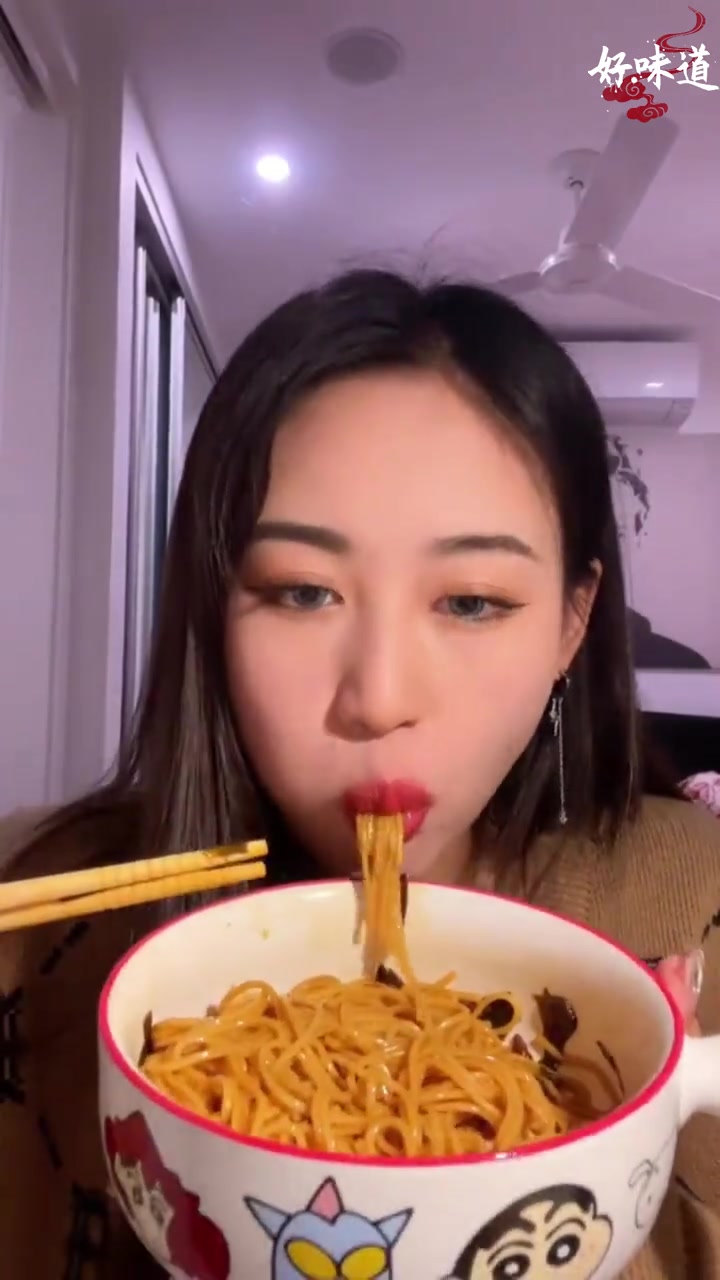 正宗老上海葱油拌面酱,四瓶实惠价,美味难挡!