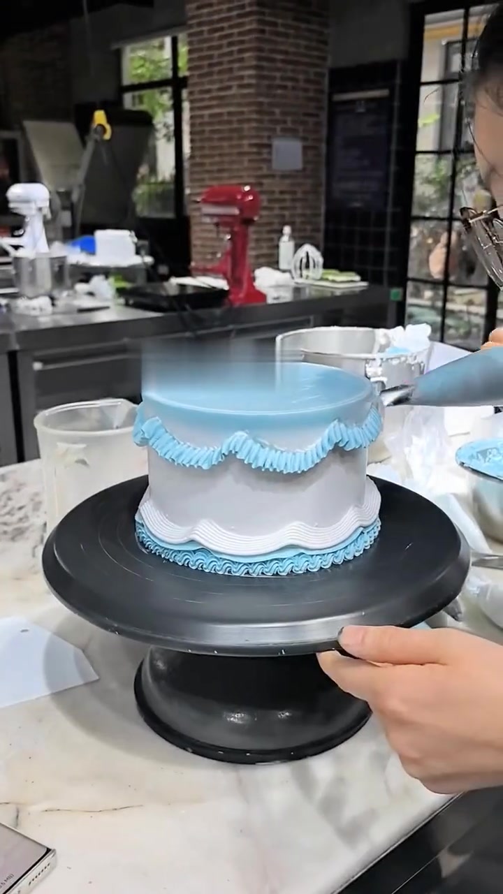 几种常见的裱花手法，学会了做蛋糕超华丽