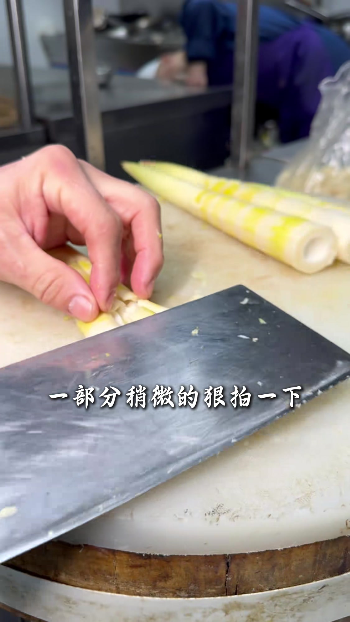 武汉油焖春笋，应季家常菜，鲜嫩爽口，做法简单！
