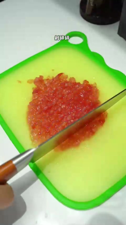 宝宝生长快速期，多给宝宝做番茄牛肉粥，营养丰富又好吃