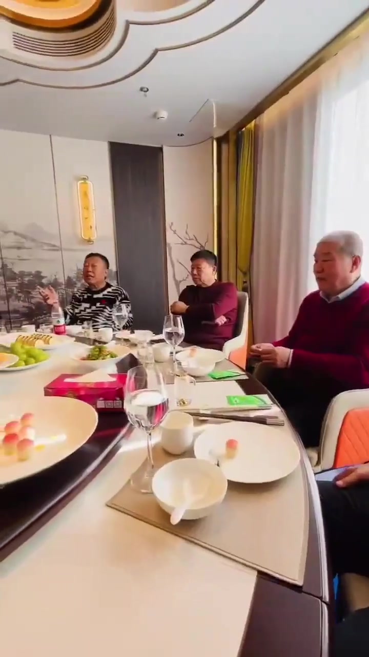 众大师聚玉林烤鸭定福庄店贺新春