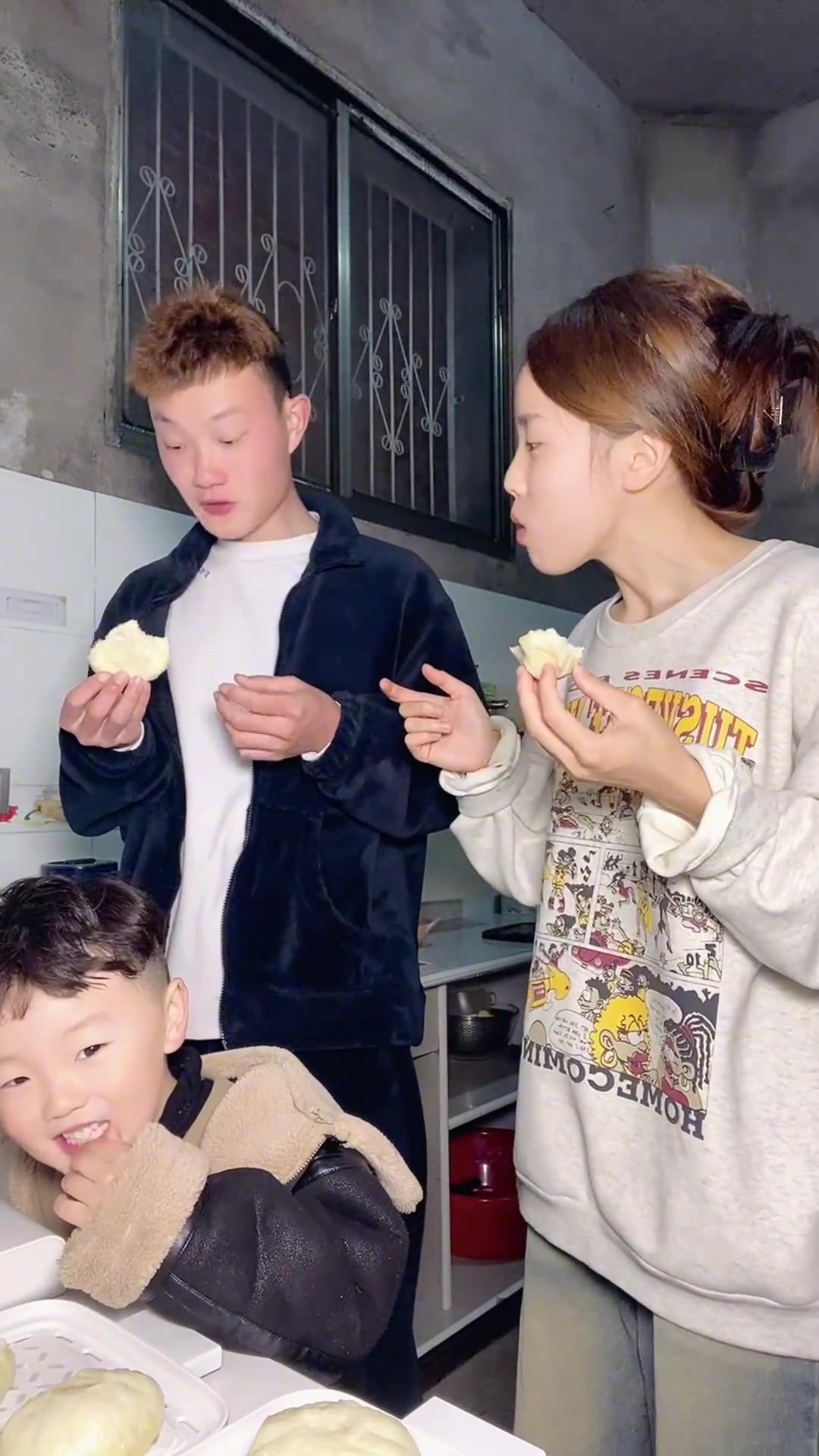 记录真实生活，发面制作牛肉馅大包子，美味饱足的一餐