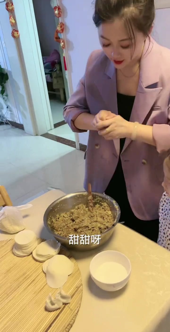 到点了，赶紧家来吃饺子喽