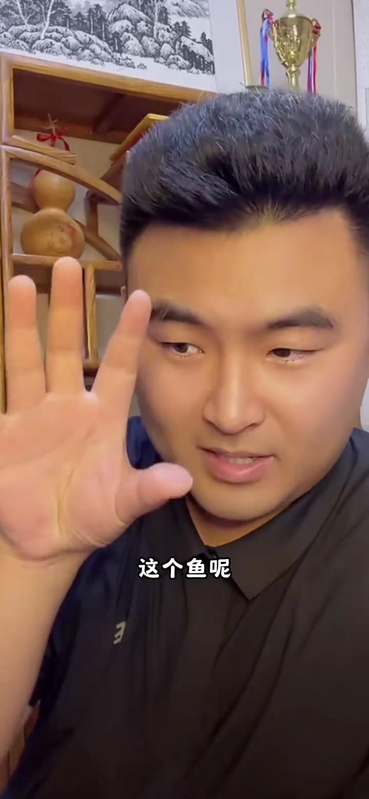 去陌生鱼塘钓鱼,得学会看放鱼选钓位