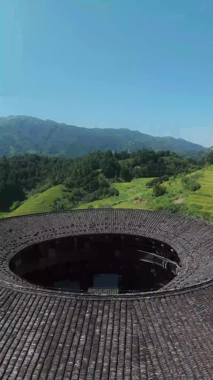 摩旅福建土楼代表作“四菜一汤”田螺坑土楼群，这风景绝了