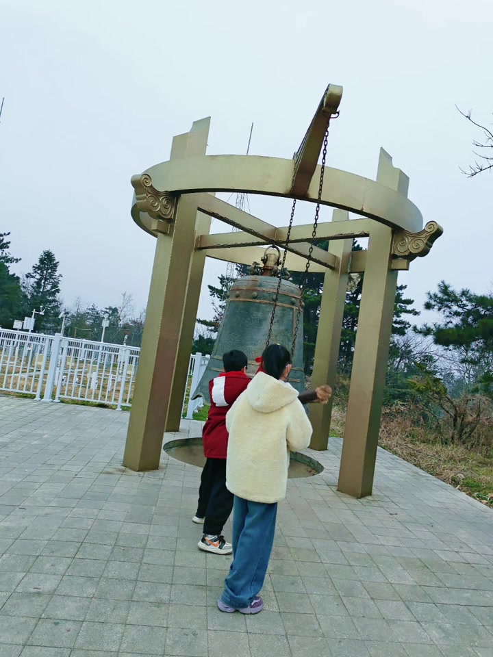 信阳鸡公山我来啦!登上山顶看美景