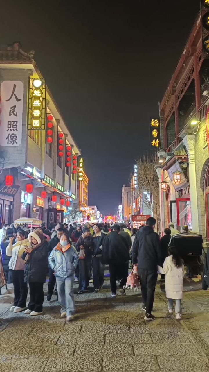 逛保定西大街，吃钟楼面包看总督署