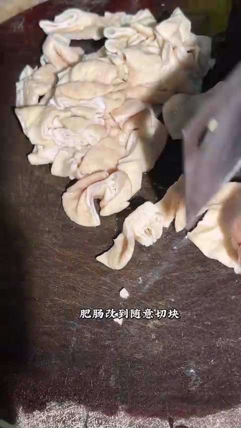 你们要的肥肠酸菜煲做法快来学这道菜