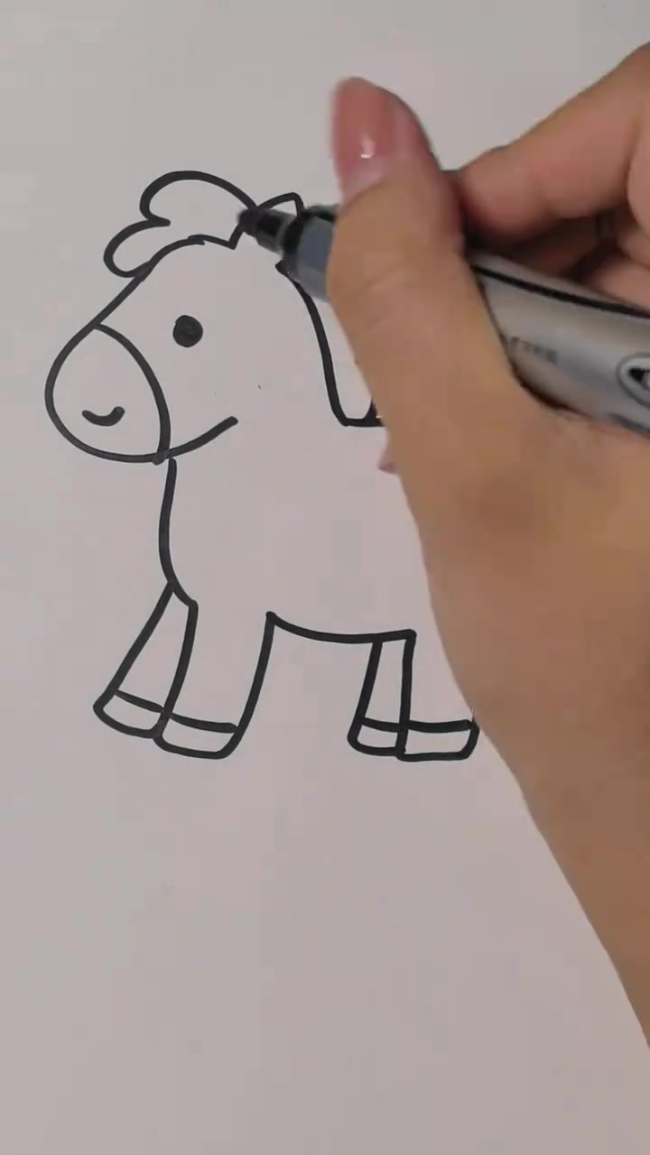 和孩子一起画可爱小马 亲子简笔画