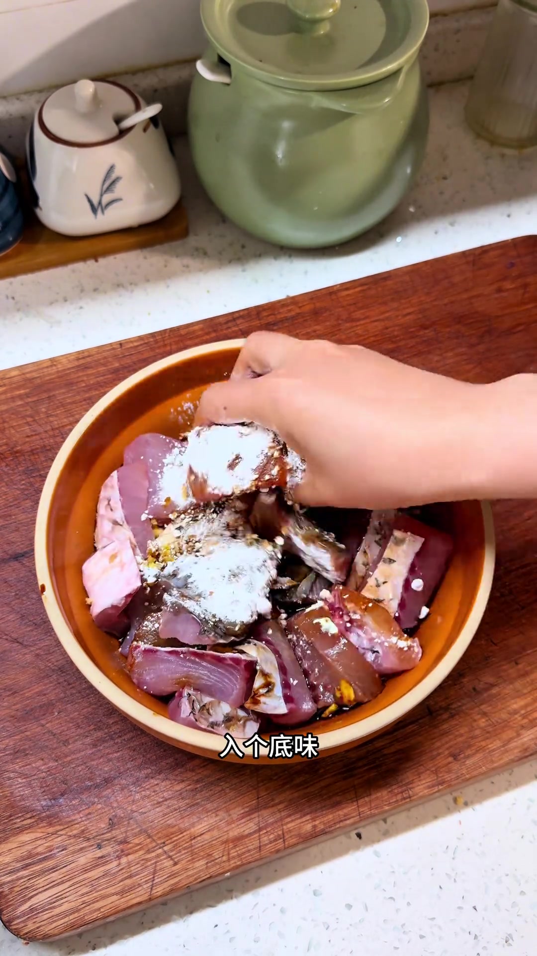 赣南小炒鱼外焦里嫩香辣入味，来客过节常安排