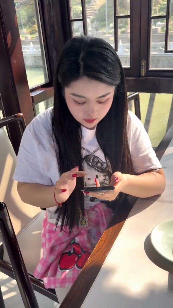 扬州炒饭配老鹅加扬大酸奶,吃着太绝了