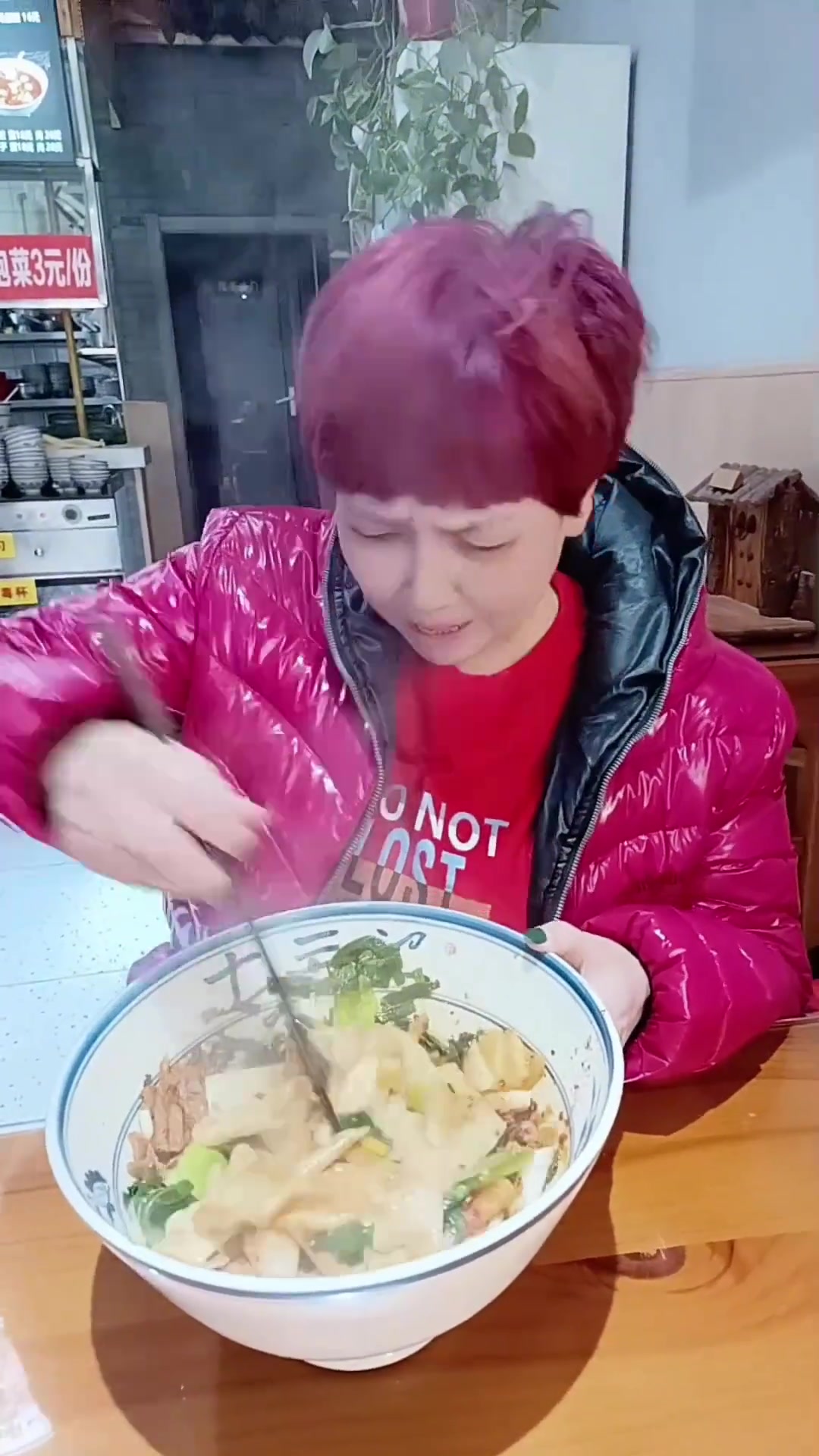 啥大鱼大肉，鱿鱼海参哪有这碗面美！