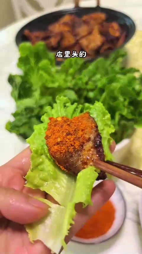 肥猪肉没人吃,用家庭版烤肉做法,腾空间不浪费,味道香