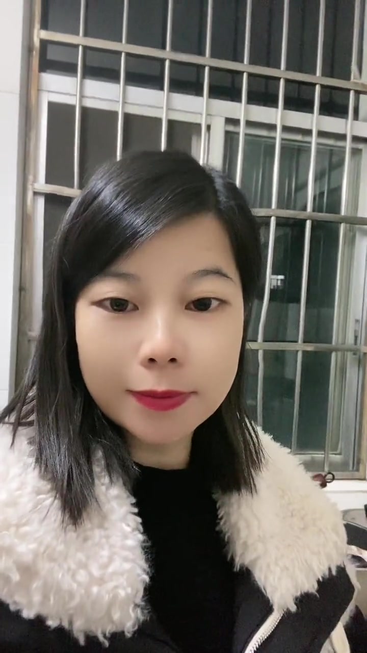 炸干罗非鱼，香得忍不住吃了一条