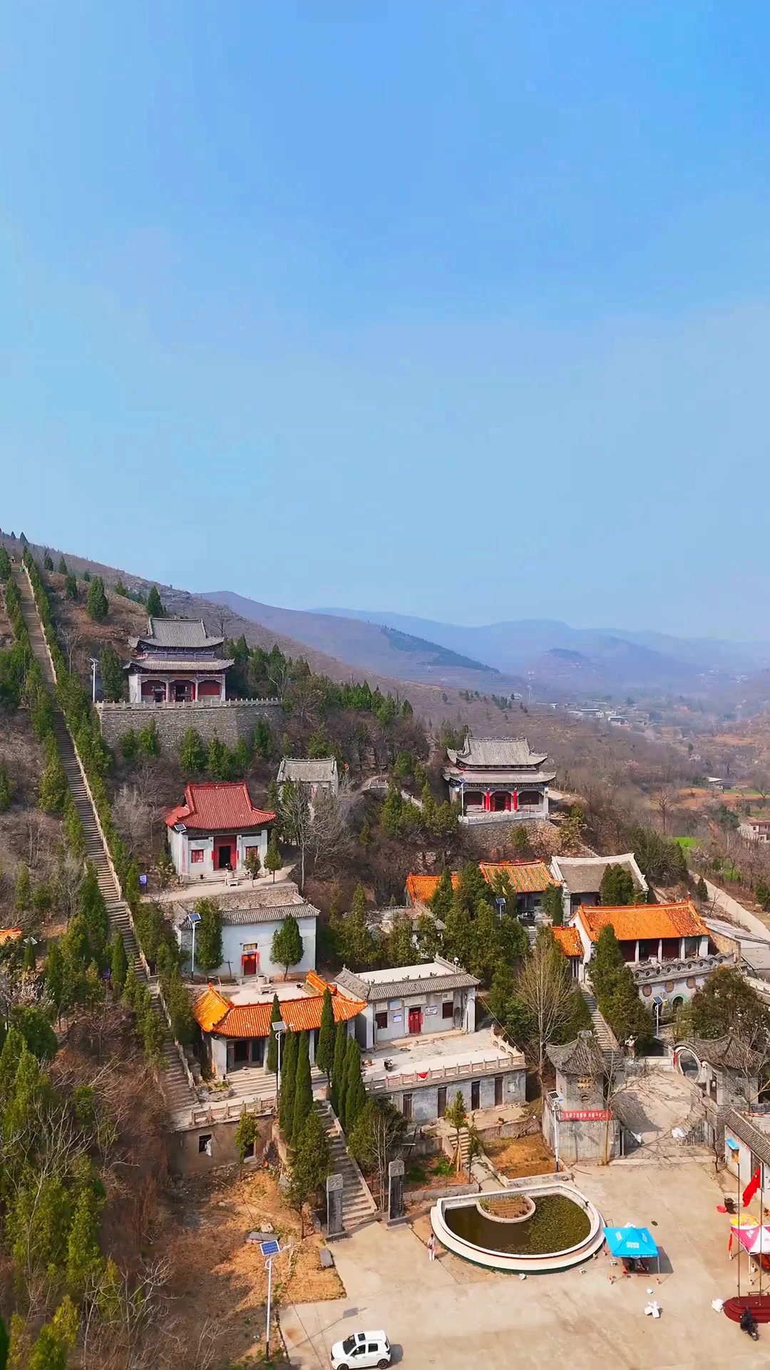 不要门票，不收停车费，这里就是藏在深山里的圣地——五龙泉