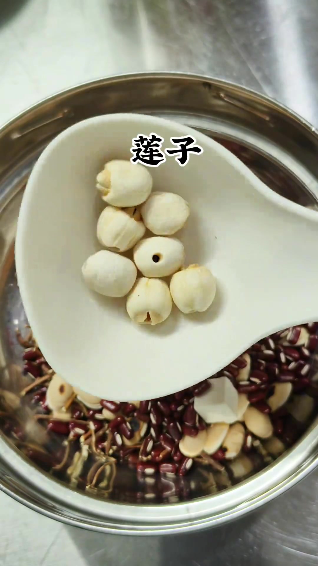 广东鸡骨草汤，清甜祛湿，滋补养生