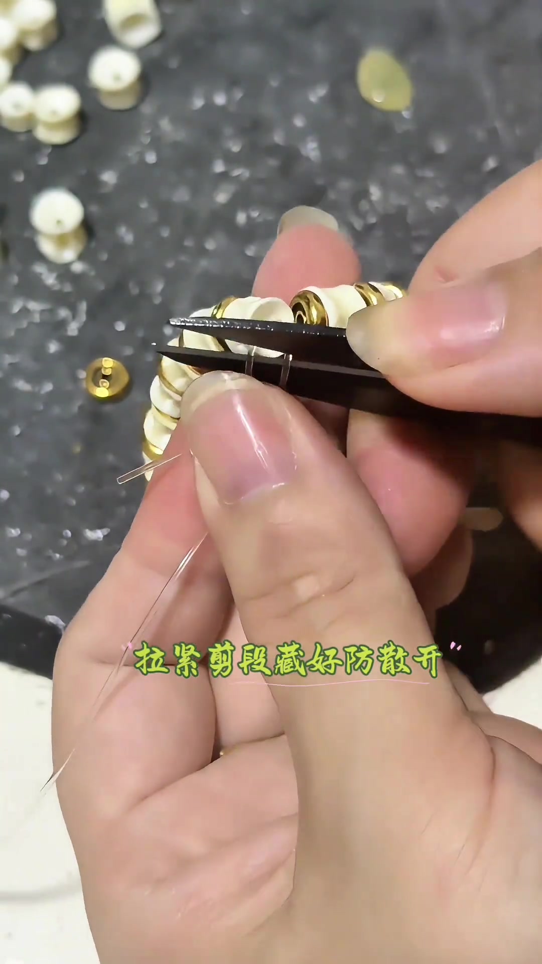 3-4斤鲢鱼骨头小,教你做糯糯鱼骨手链
