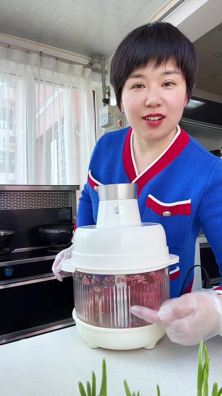#多功能料理机#和面机#绞肉机#厨师机和面，拌馅，绞肉一机搞定，从此包包子，包饺子，吃面食