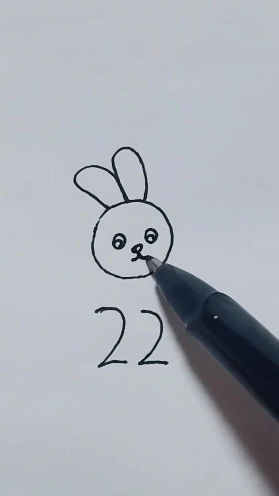 教你画可爱小兔子简笔画,超简单
